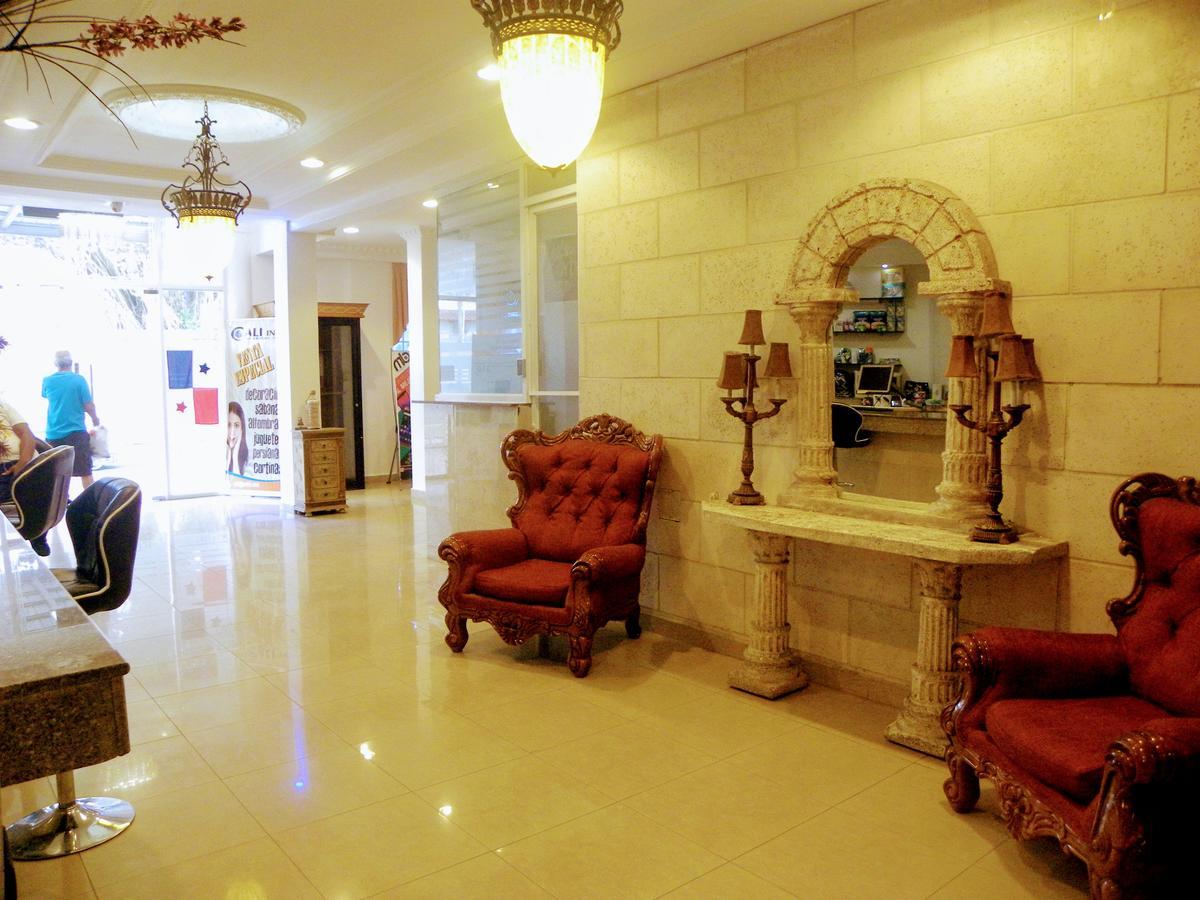 Meryland Hotel Colón Kültér fotó